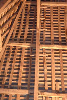 Echelle de charpente dans un montant de l'arbal�trier